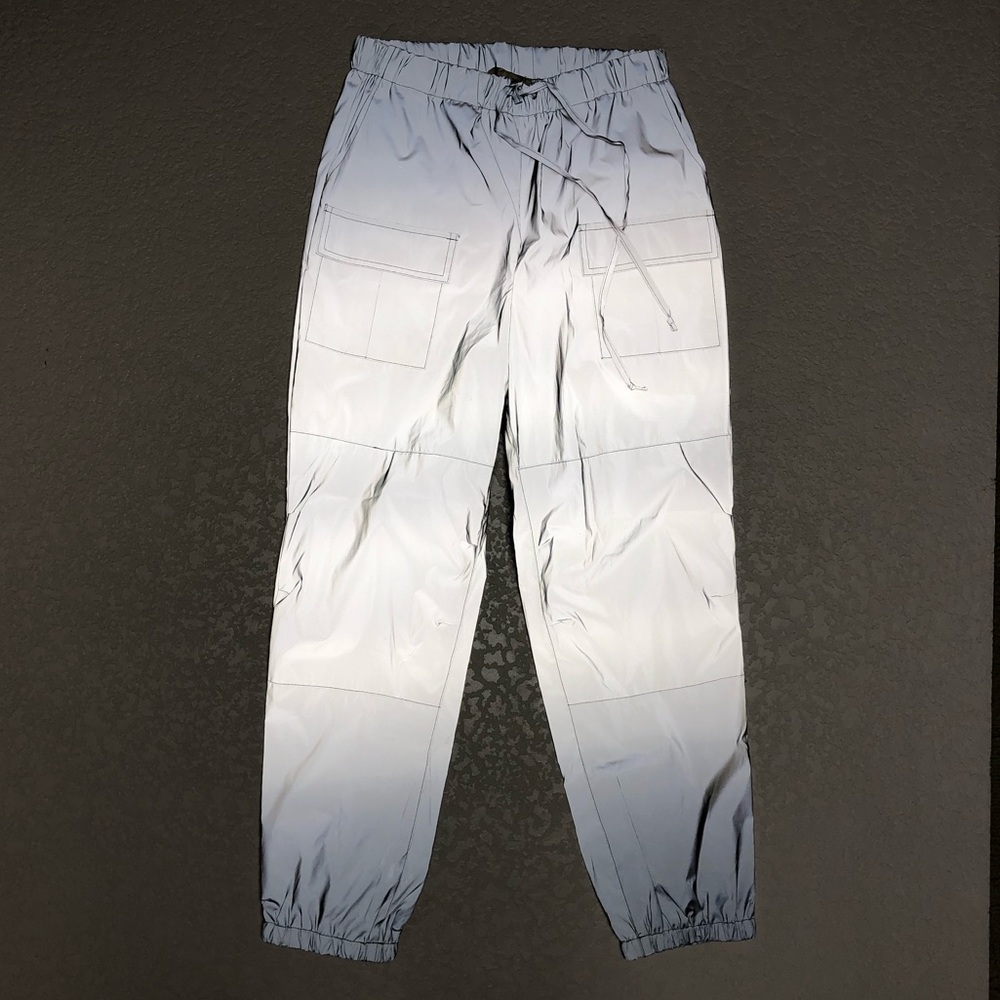 Reflecting cargo pants